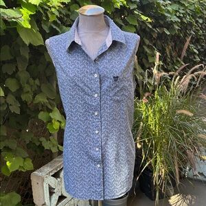 Shyanne Blue Floral Sleeveless Button-Down Shirt